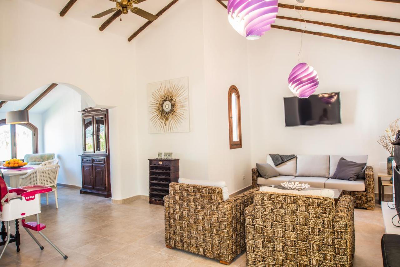 Luxurioese Und Grossraeumige Villa Mit Community Pool, Sicht Auf Das Mittelmeer Sowie Dem Mar Menor, La Manga Club Atamaría Dış mekan fotoğraf
